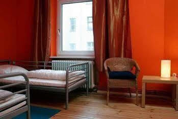 Hostel Sleep Cheap