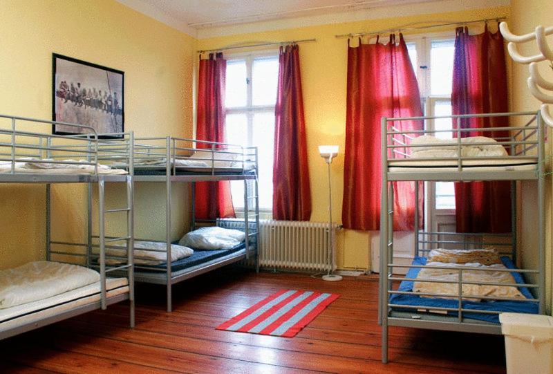 Hostel Sleep Cheap *